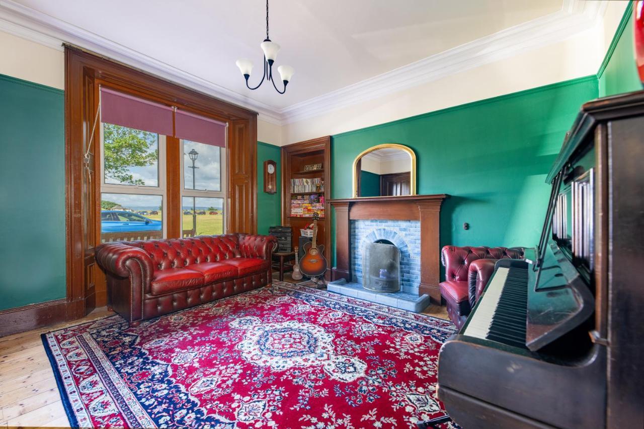 Seaview House - A Traditional Home By The Beach Nairn Esterno foto